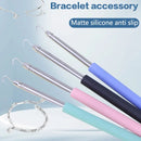 Bracelet Clasp Helper Tool – One-Handed Jewelry Fastening Assistant